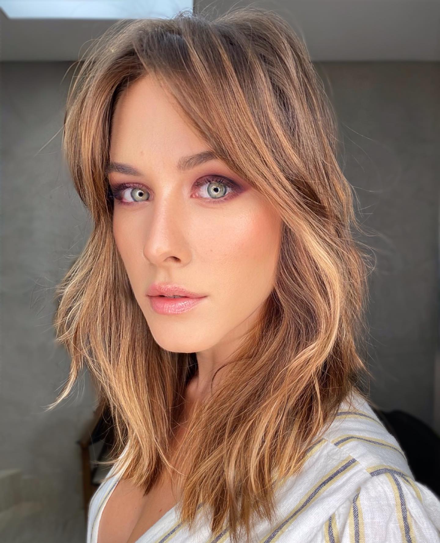 Shoulder-Length Haircut for Thin Hair